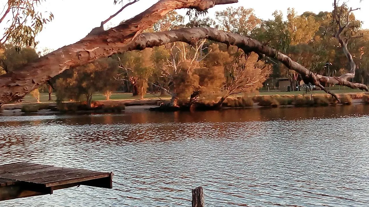Ascot On Swan Bed & Breakfast Perth